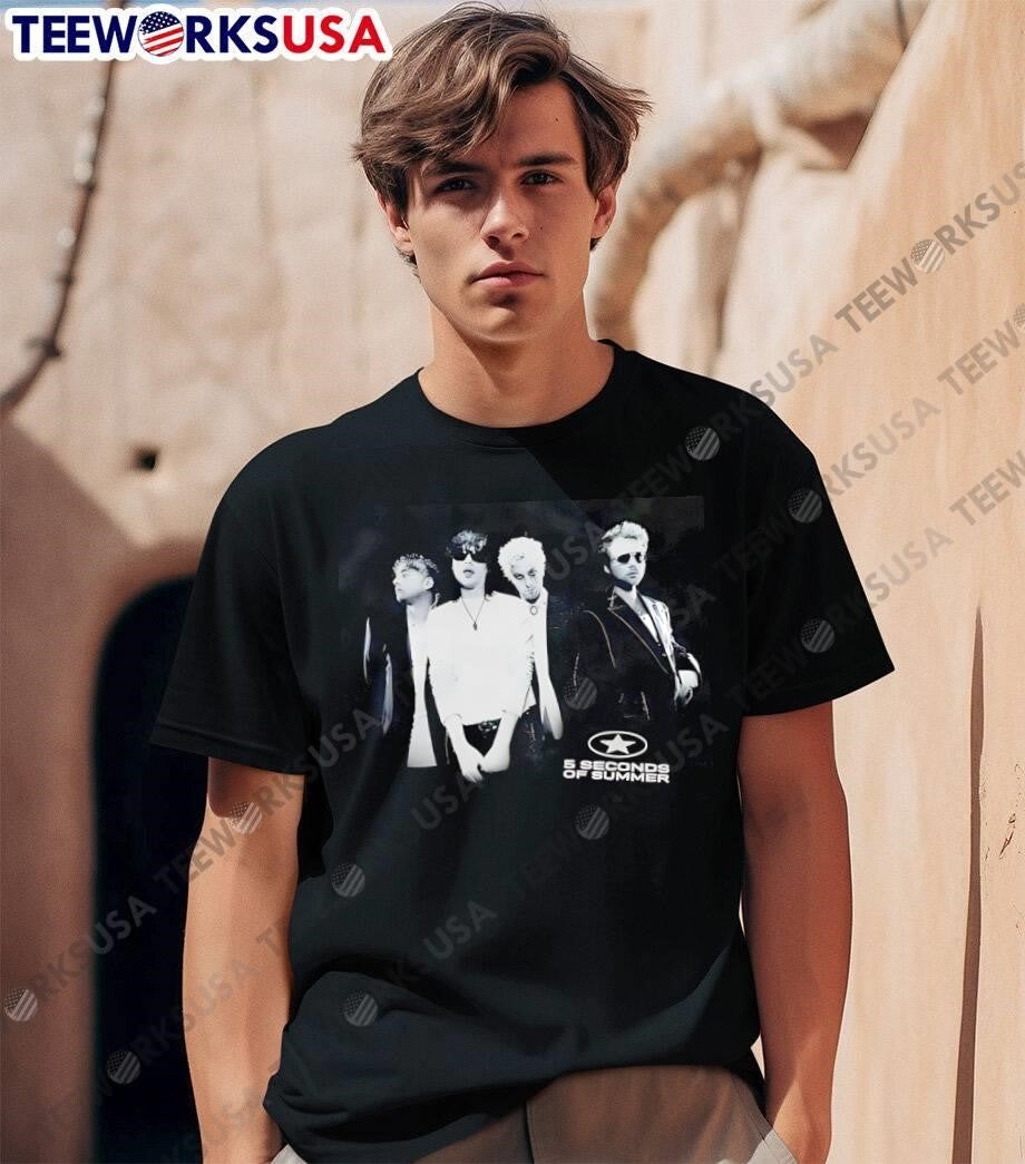 5sos 5 Seconds of Summer Band Members Standing T-Shirt