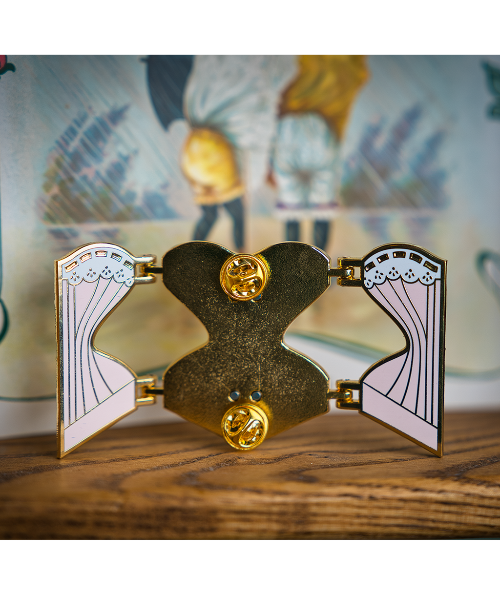 Made You Look Corset Pin