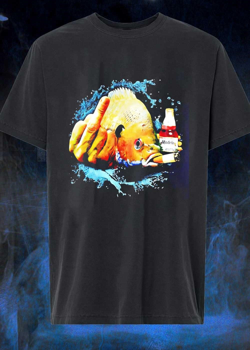 Angry Fish Giving The Finger Smoking Cigar Drinking Modelo T-Shirt