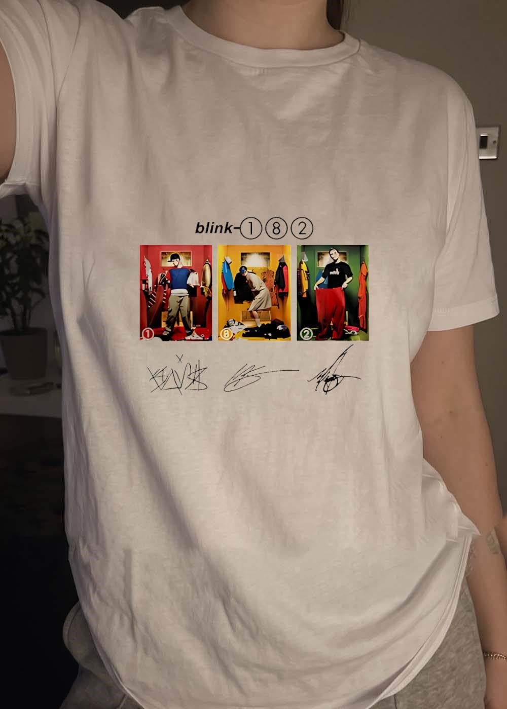 Blink 182 Members With Signatures shirt