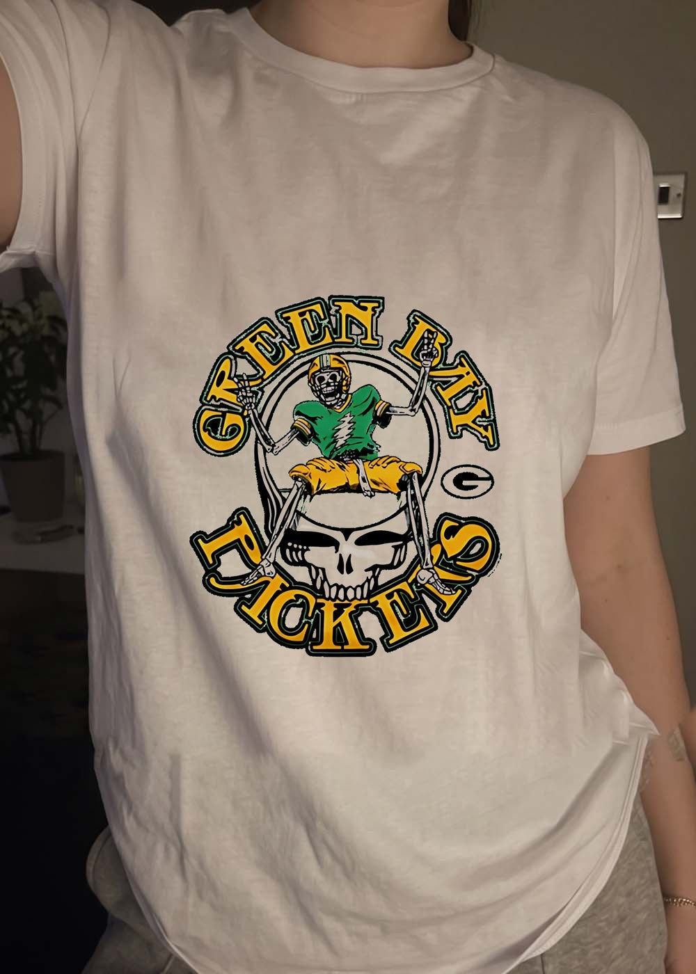 Grateful Dead Fan Gear Skeleton Football Player Green Bay Packers T-Shirt