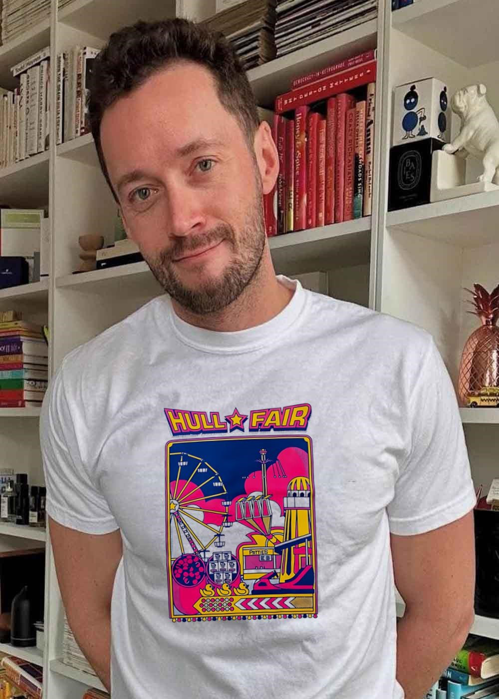 Hull Fair Fun Retro Poster Style Patties Carnival Attraction T-Shirt