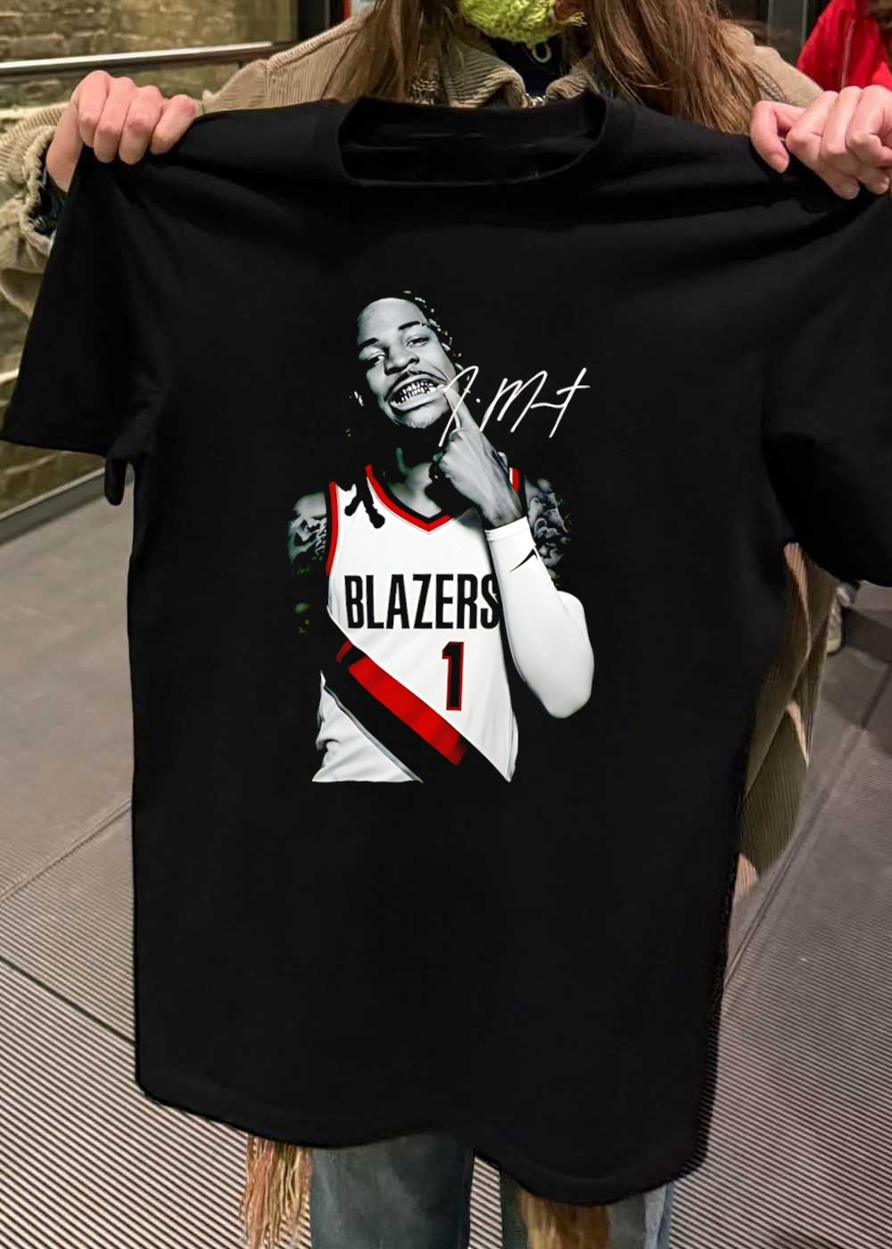 J MT Player Touching Teeth Blazers T-Shirt