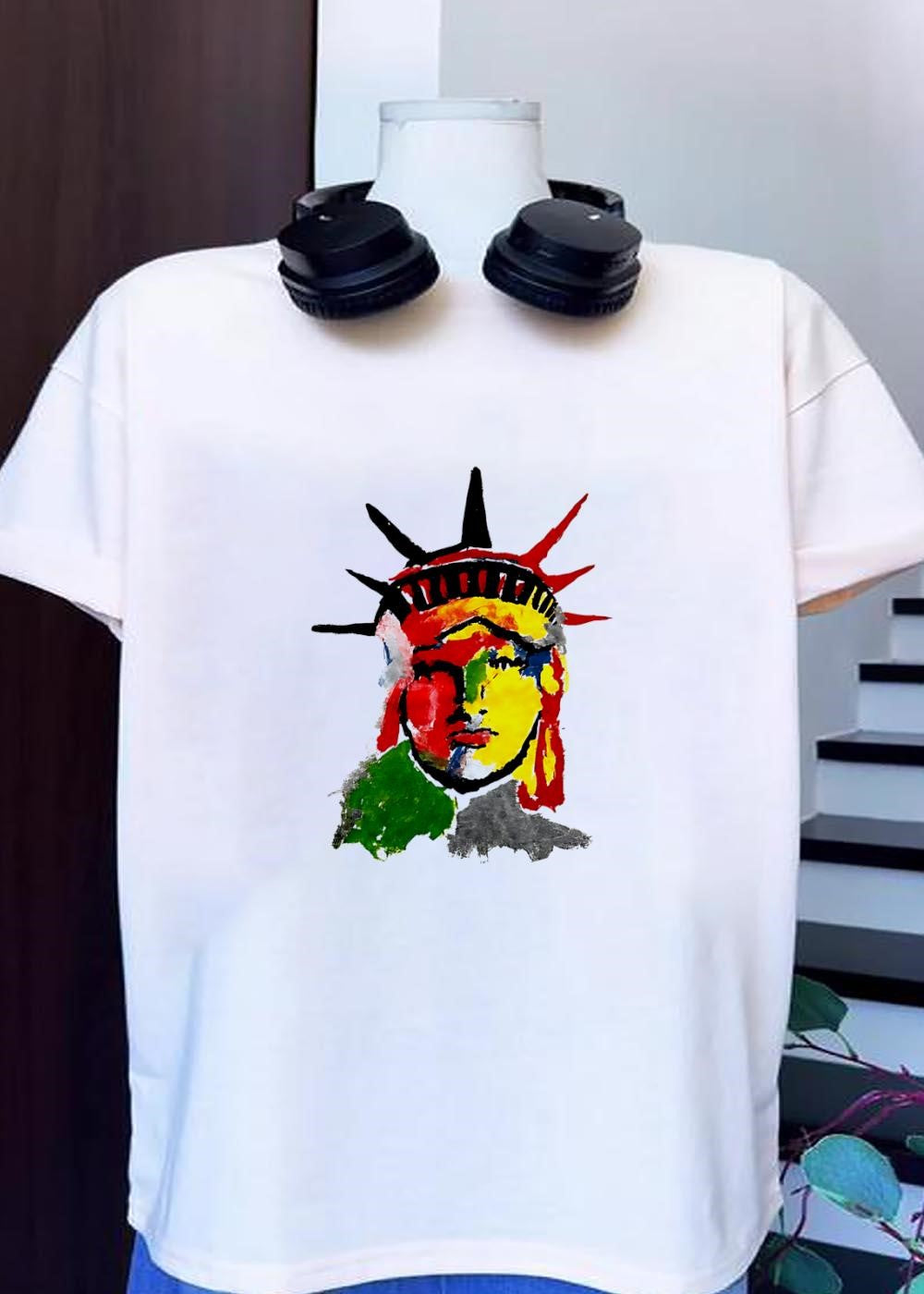 Liberty Pop Art Style Abstract Statue of Liberty T-Shirt