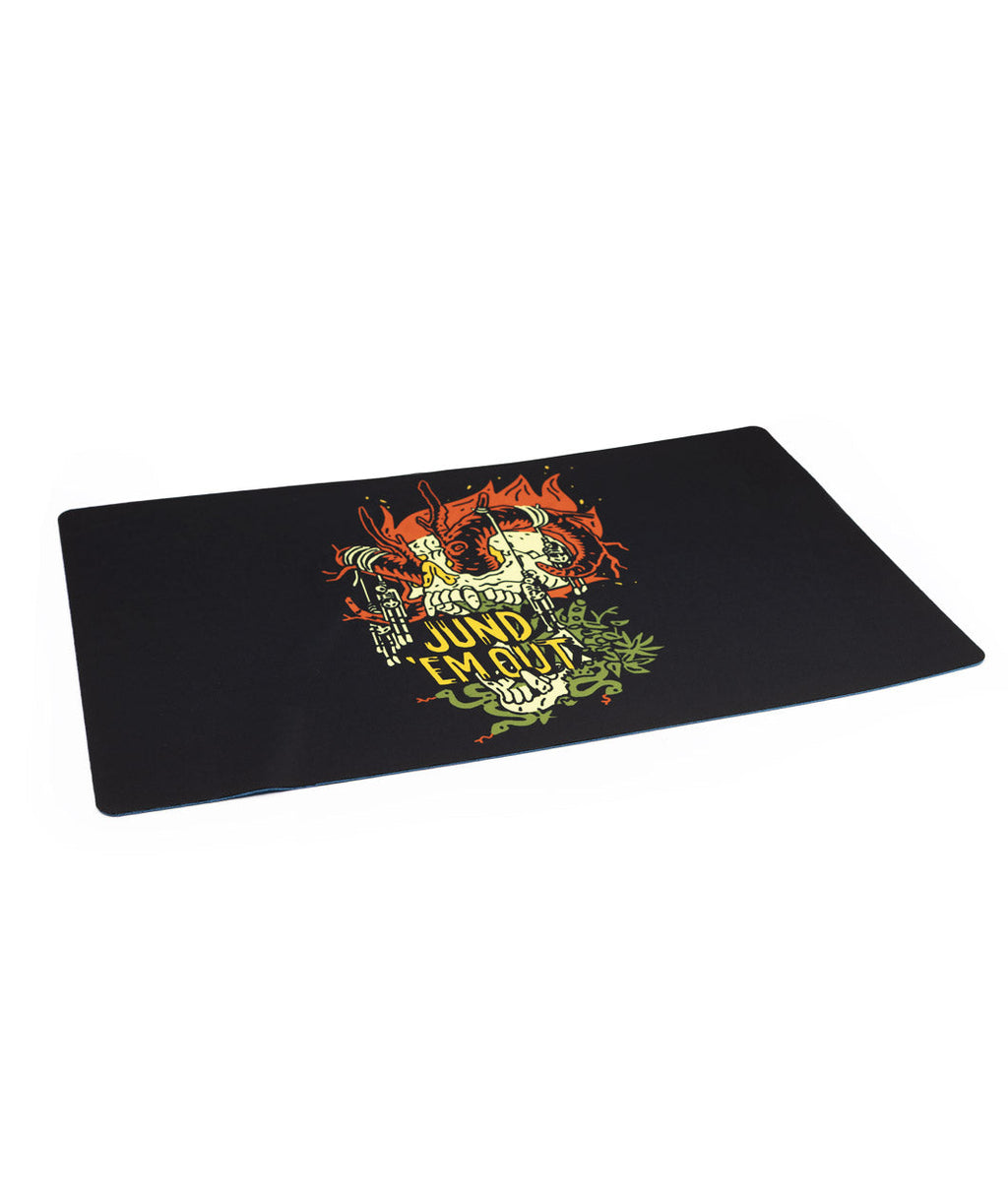 Jund 'Em Out Playmat