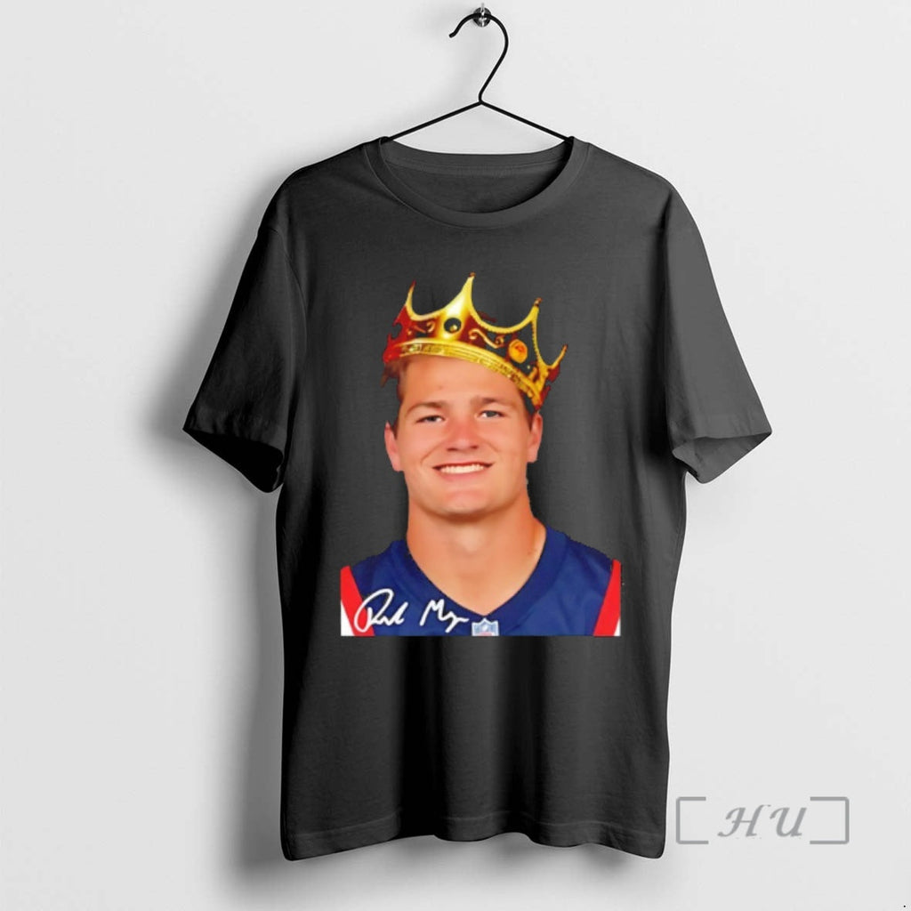 Officials King Drake Maye New England Football Signature T-Shirts, Hoodie, Sweatshirt