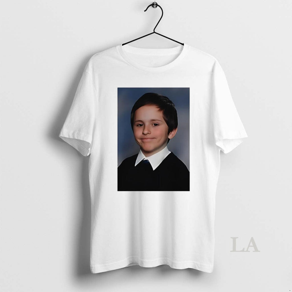 Original David Vujanic Awkward People Smile Meme T-Shirts, Hoodie, Sweatshirt