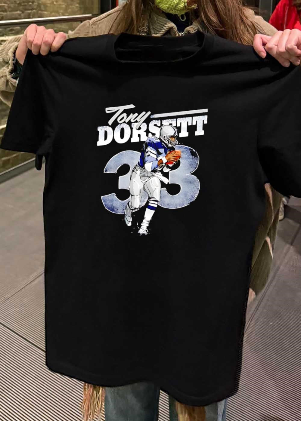 Tony Dorsett Running with Football T-Shirt Dallas Cowboys 33