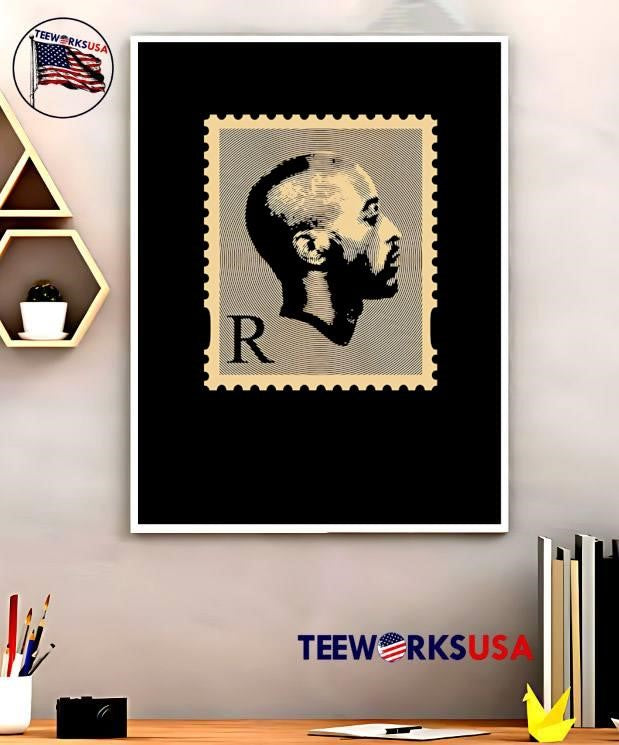 Vintage R Initial Stamp Portrait shirt