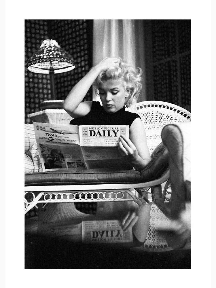 Reading Girl by ChristovWilly