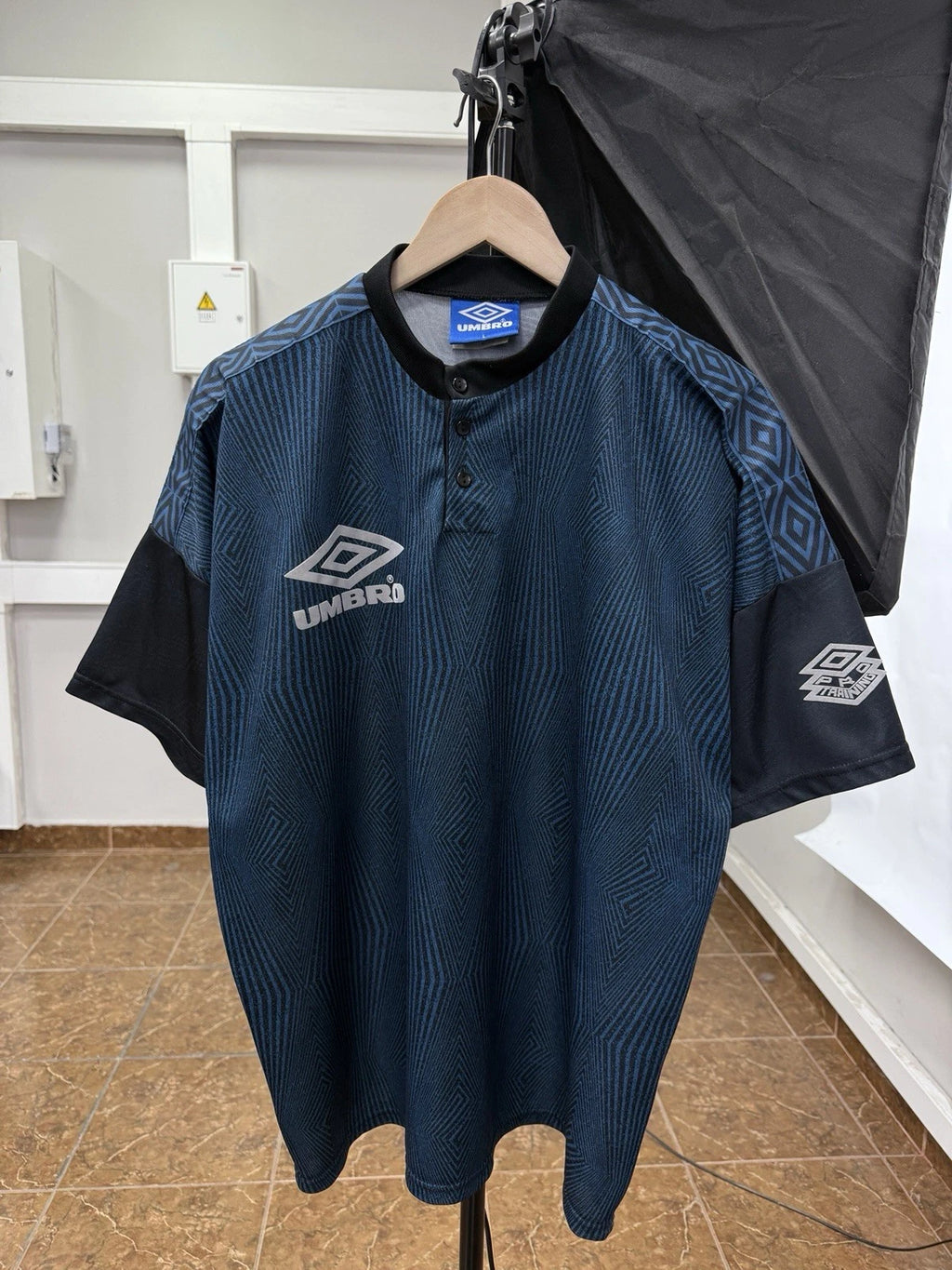 🇬🇧 Vintage 90s Umbro Pro Training Soccer Jersey Football Rare Size L
