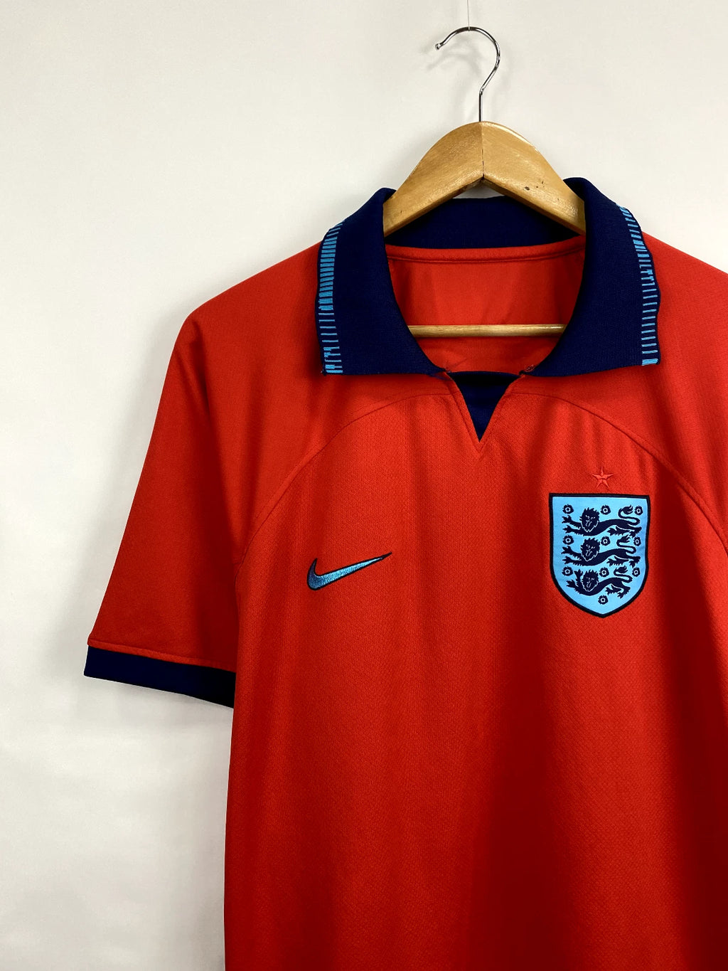 🏴󠁧󠁢󠁥󠁮󠁧󠁿 Vintage England soccer jersey t-shirt rare retro hype Y2K size XL