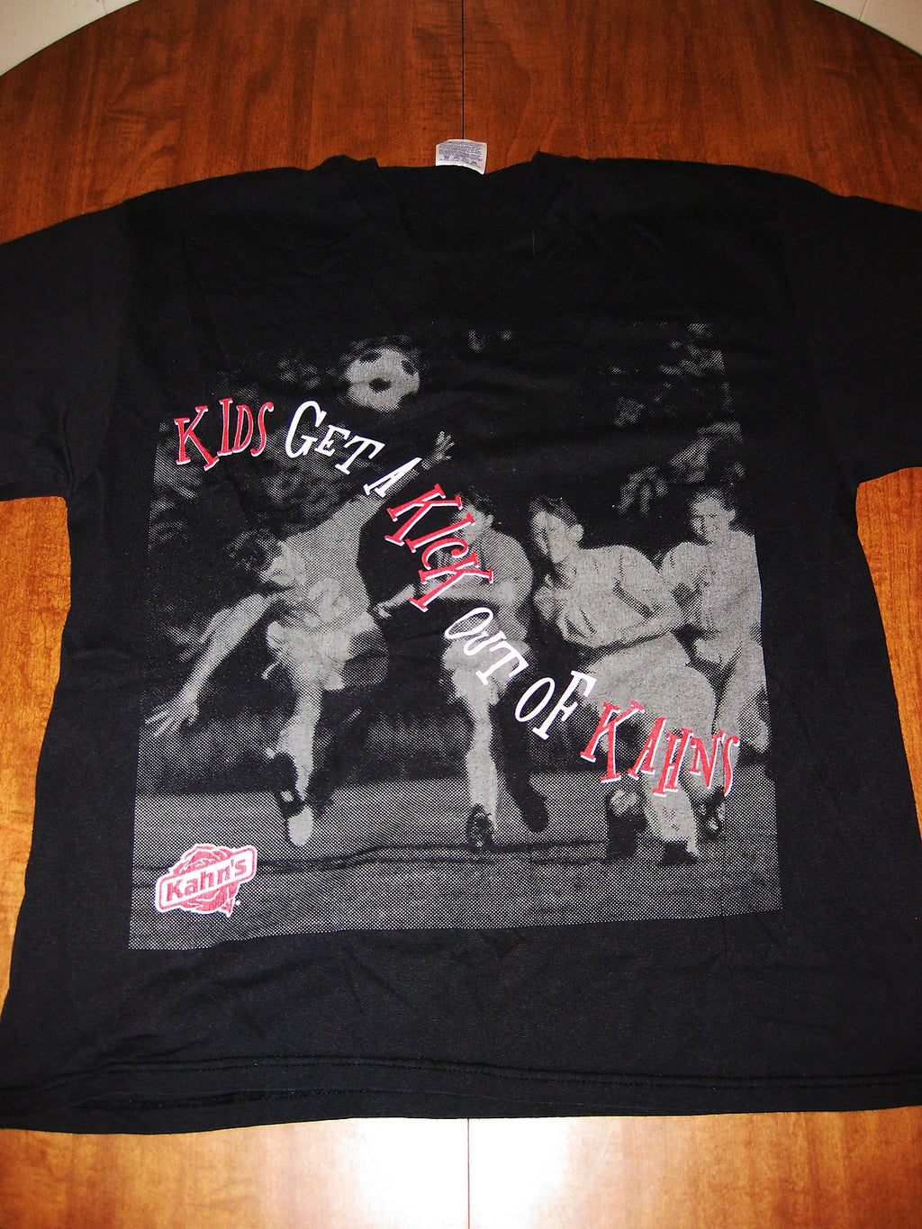 KAHN's lrg T shirt Cincinnati tee Ohio meat processing Hot Dogs soccer game