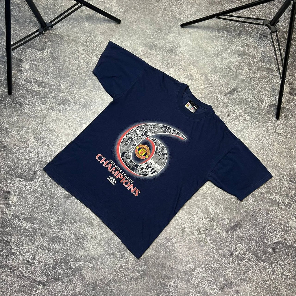 Vintage Umbro Manchester United 90s Big logo blue soccer tee size L