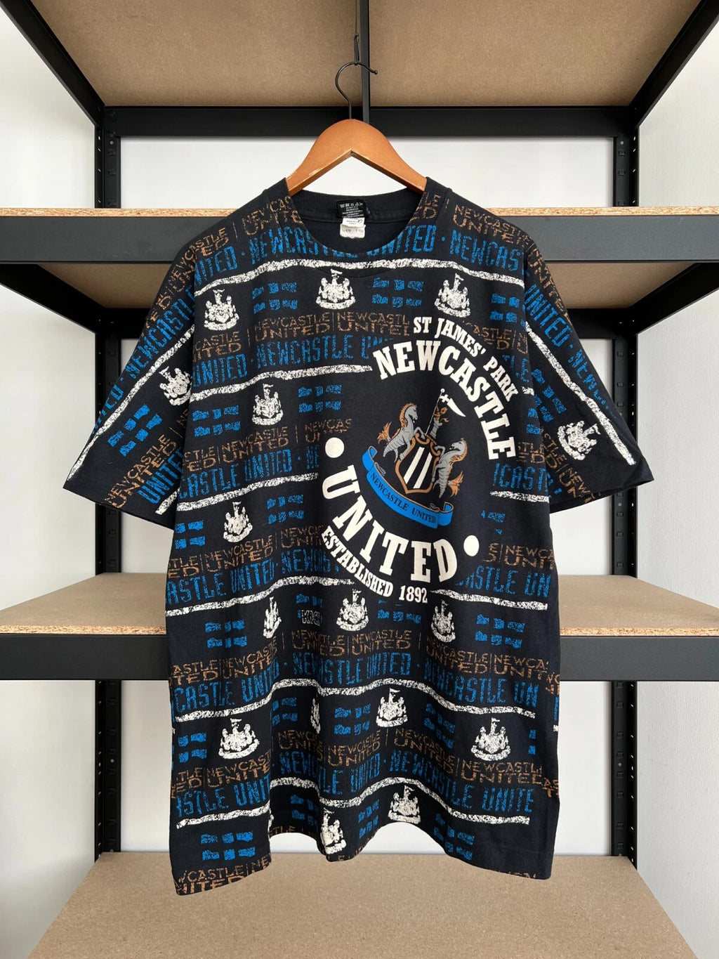 Vintage 90s Newcastle United Soccer Football Kick Sportswear AOP T-shirt Sz XL