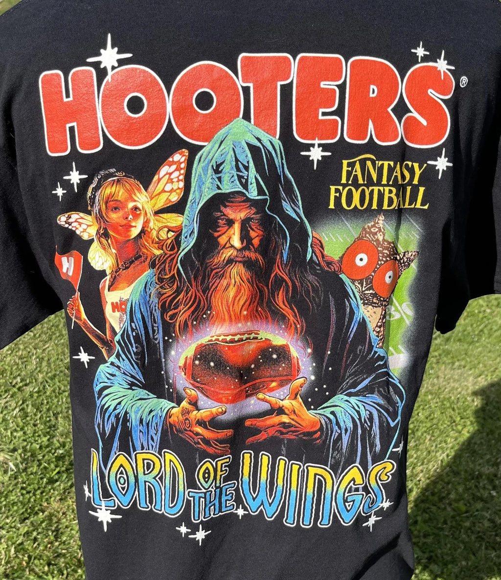 Hooters Fantasy Football Shirt Mens Large Black Lord Of The Wings Graphic Tee