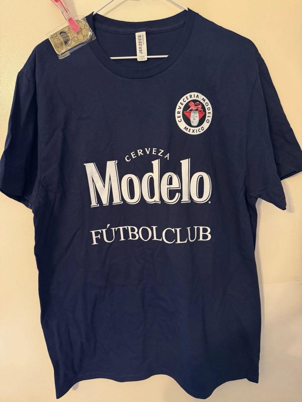 FIFA Futbol Club Cervecerta Modelo T-Shirt & Bottle Opener Size L Navy Blue New