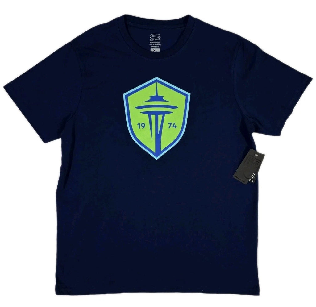 Stadium Essentials SEATTLE SOUNDERS 1974 Soccer MLS Men Navy Blue T-Shirt XL NWT