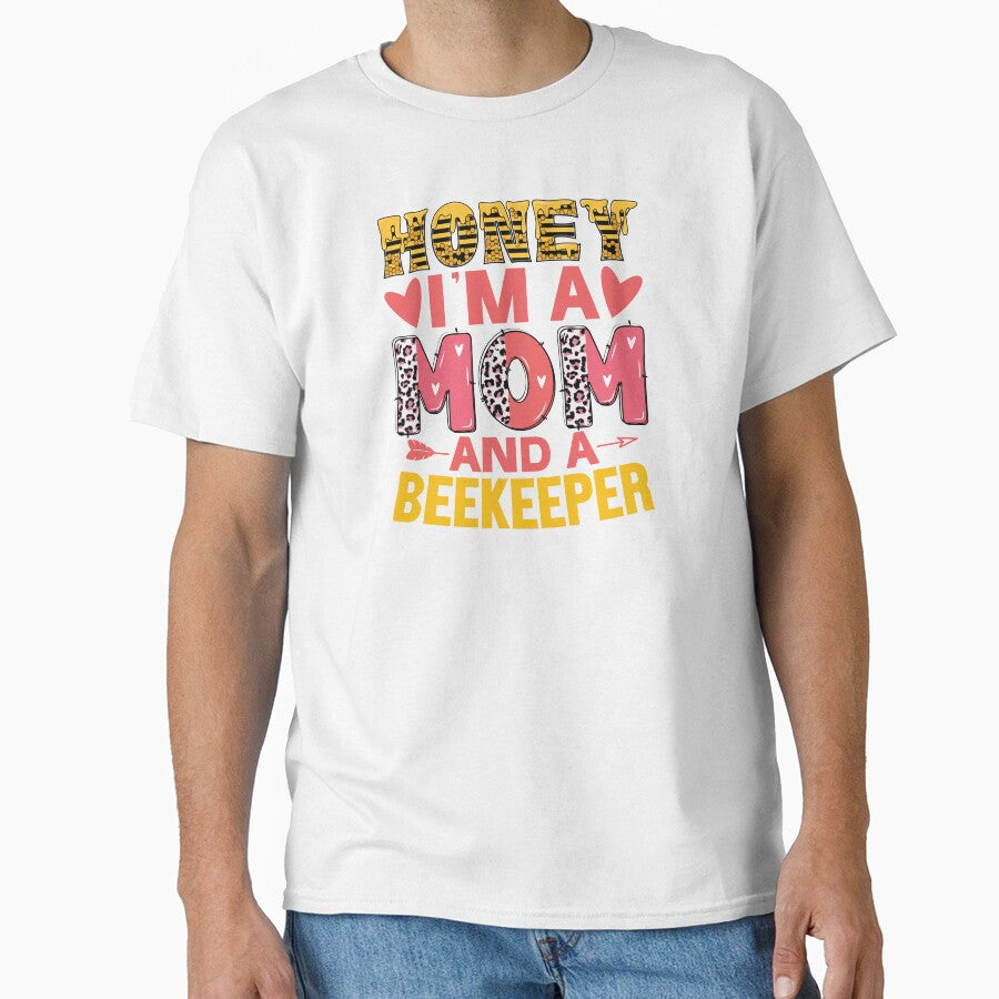 HONEY I'M A MOM AND A BEEKEEPER by ThreadBeat