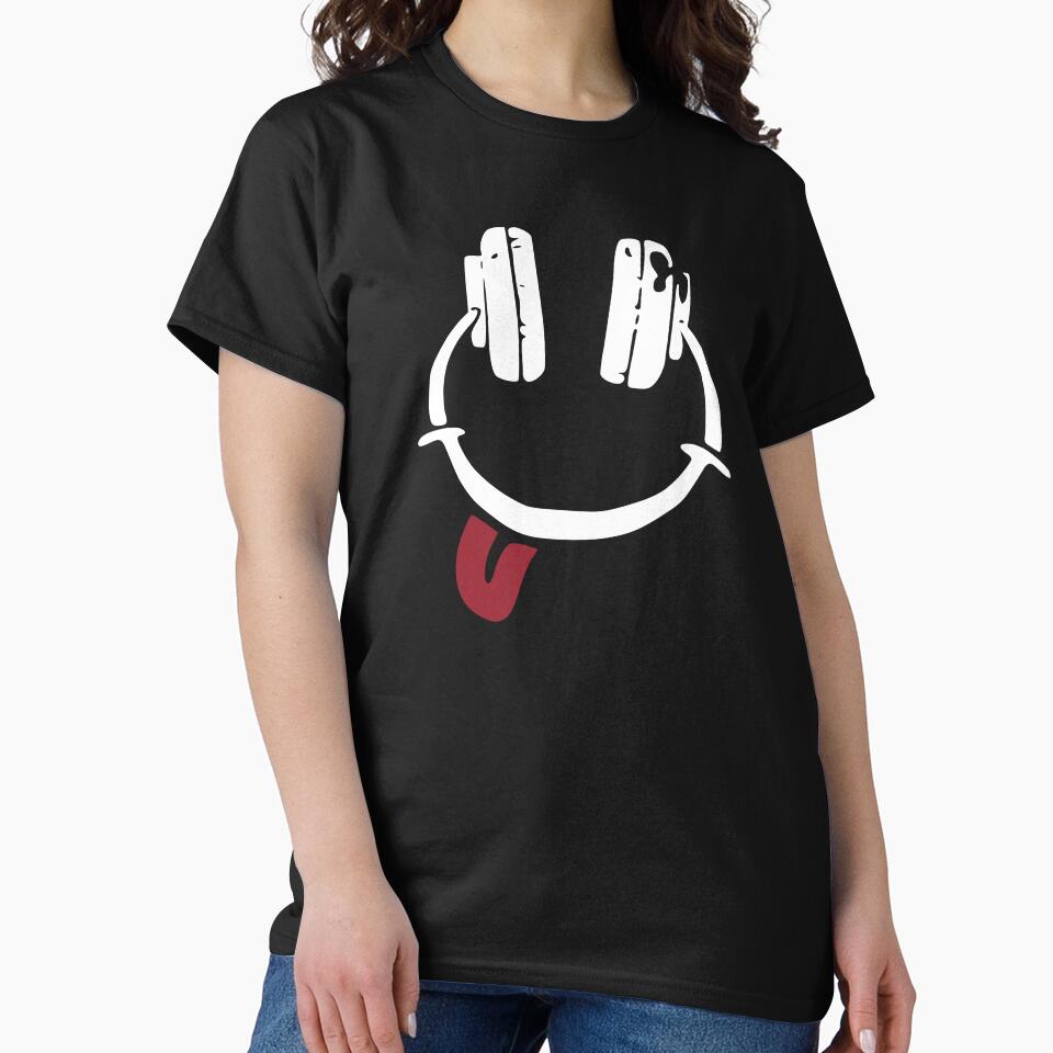 Headphones - smiley - tongue by TShirtsByMs