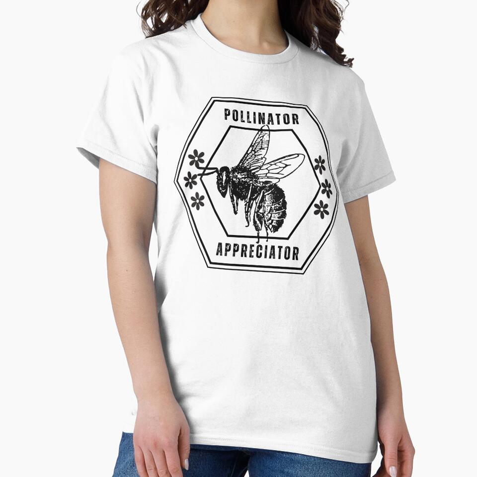 Lispe Vintage Pollinator Appreciator Bee Badge by Lispe-Designs