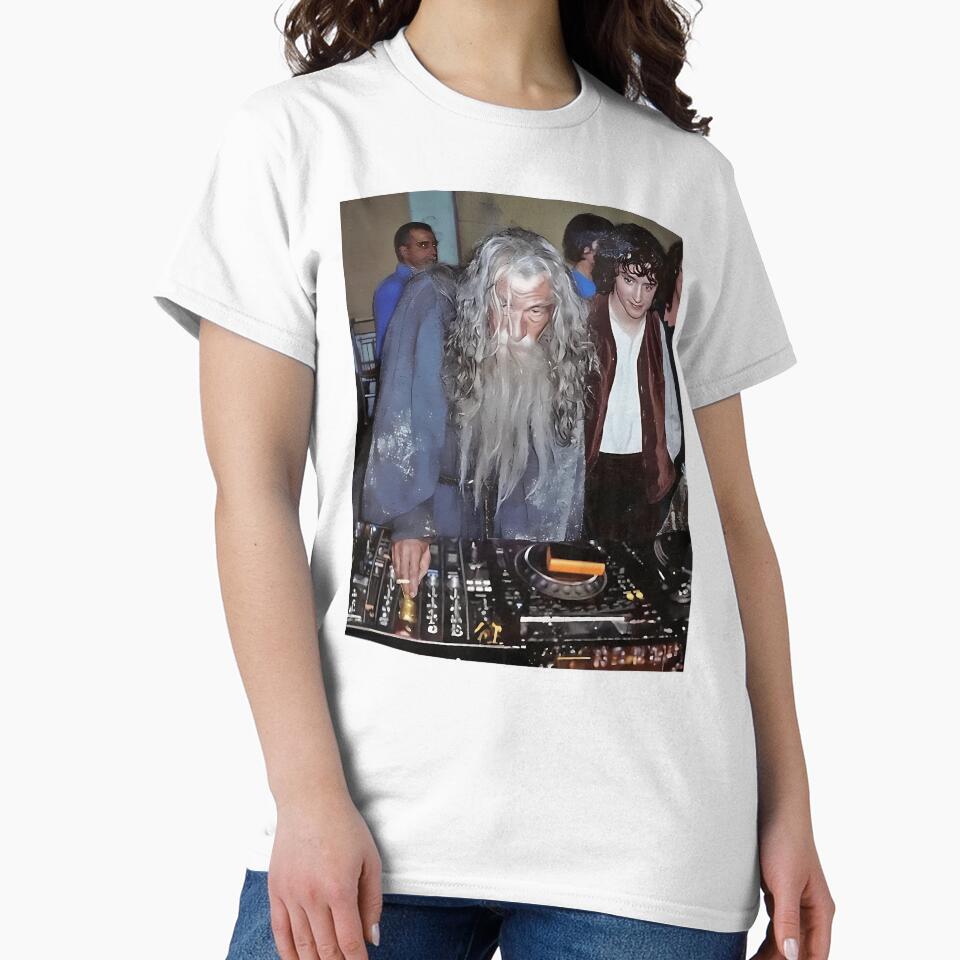 Gandalf Dj With Frodo by xjahwjgihi