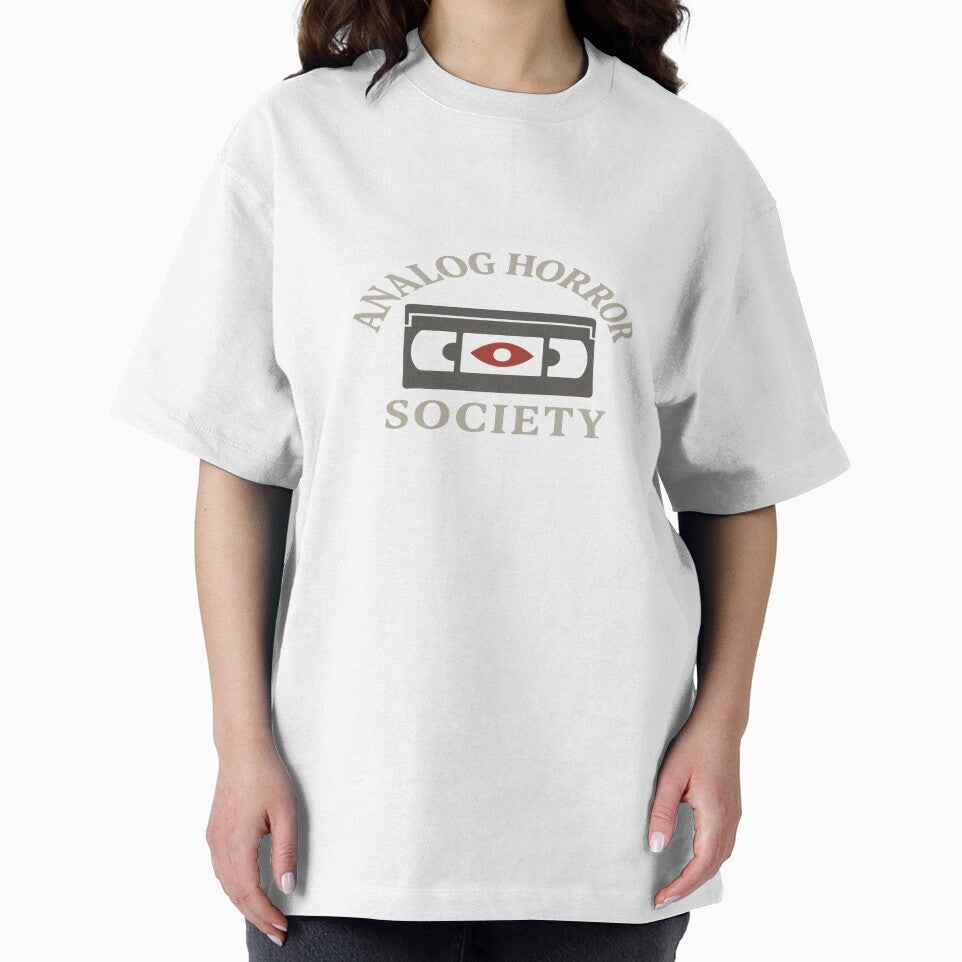 Analog Horror Society – VHS Eye Retro Horror by POD DYNASTY | Original Print On Demand T-Shirt Graphics