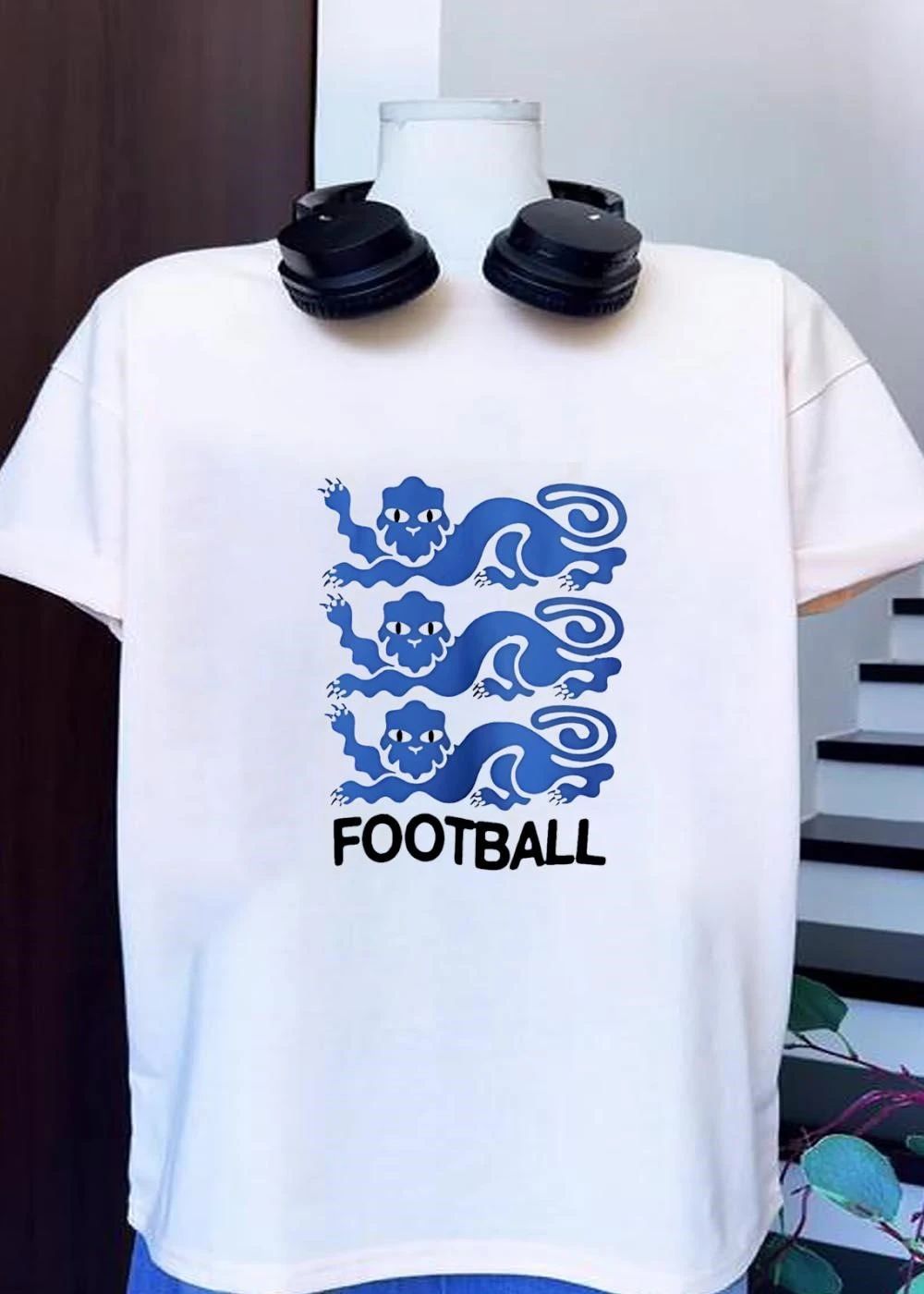 Three Blue Lions England Football T-Shirt