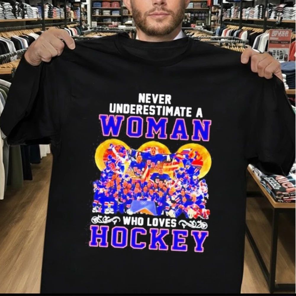 Usa women hockey never underestimate a woman who loves hockey graphic Shirt