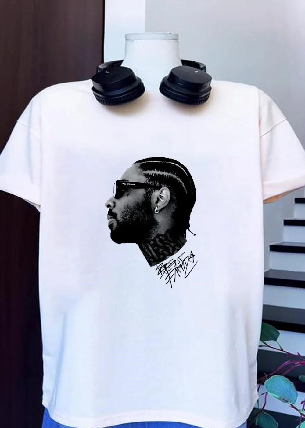 Rest In Peace Nipsey Hussle Tribute Signature Portrait T-Shirt